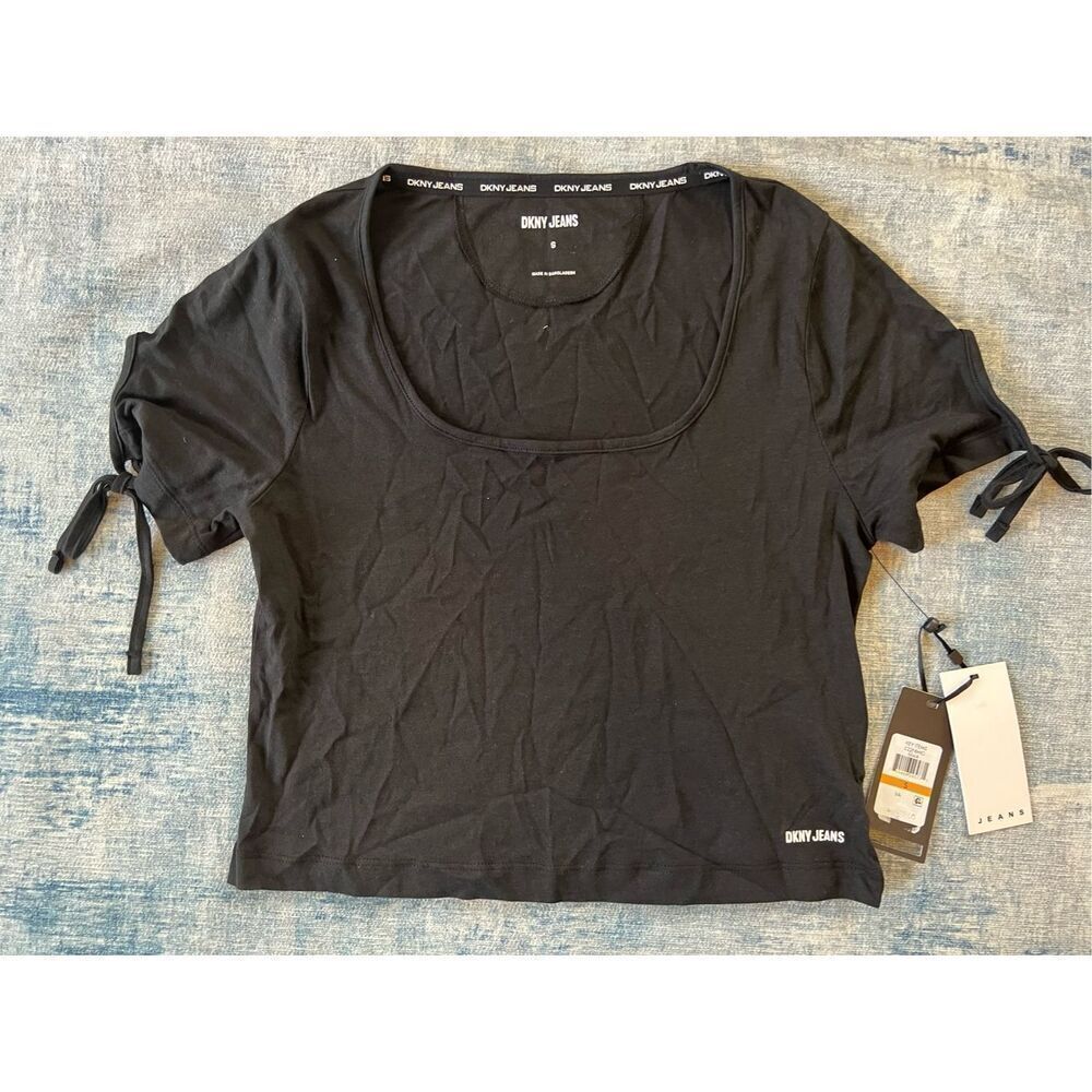 NWT! DKNY Jeans Black Cropped Tie Sleeves Deep Scoop Neck Short Sleeve Tee Small